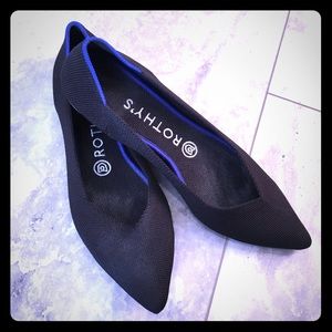 Rothy’s brand new black pointed flats!